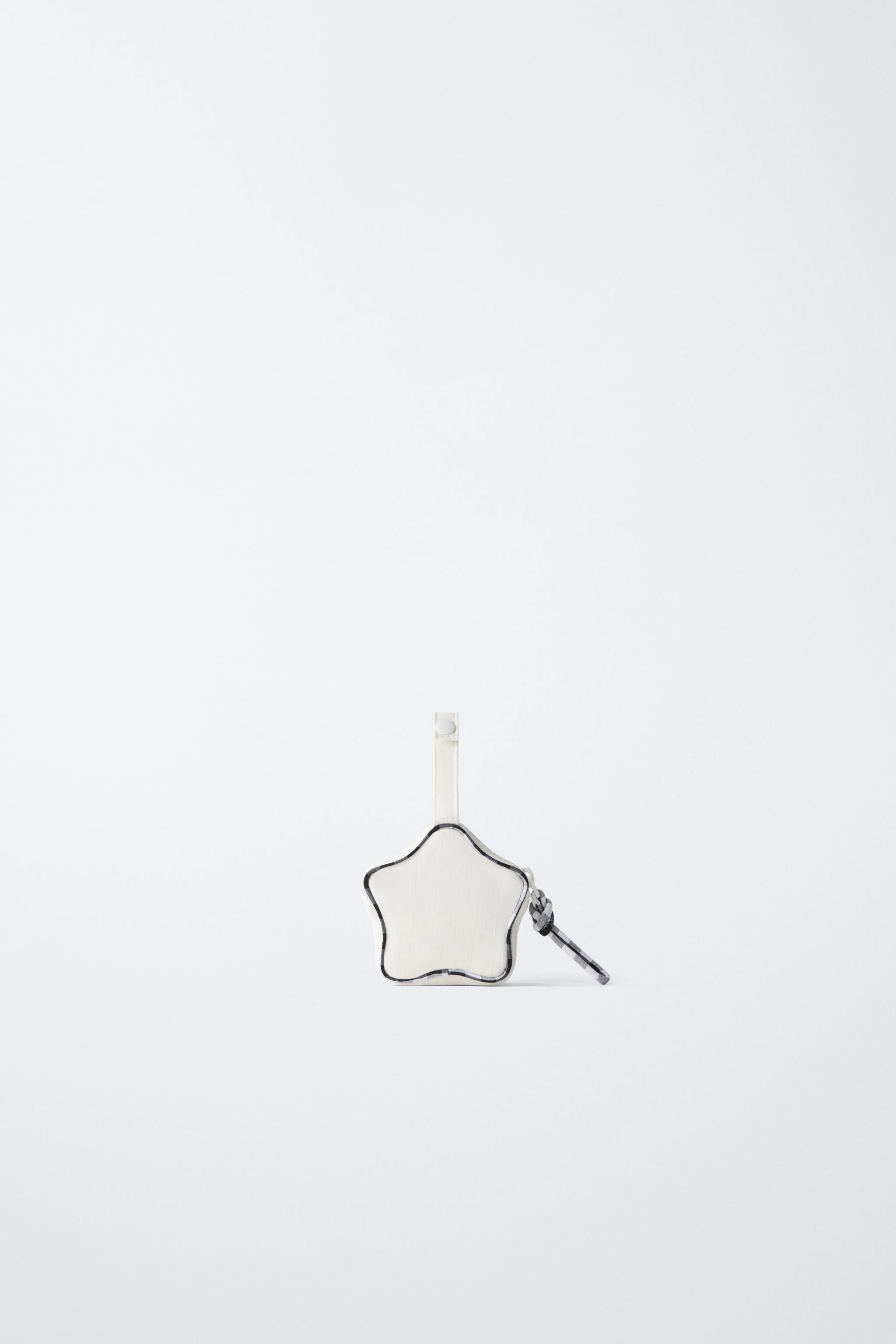 STAR PACIFIER HOLDER
